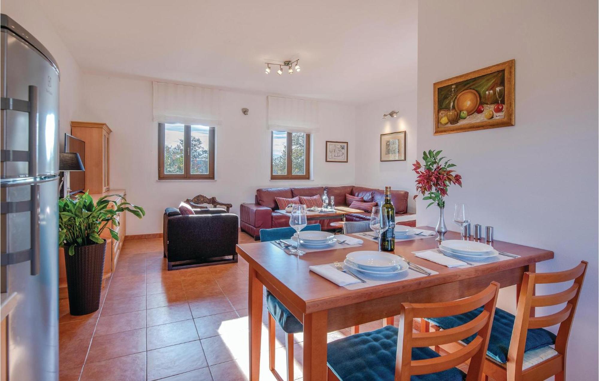 Beautiful Home In Bale With Kitchen Ngoại thất bức ảnh